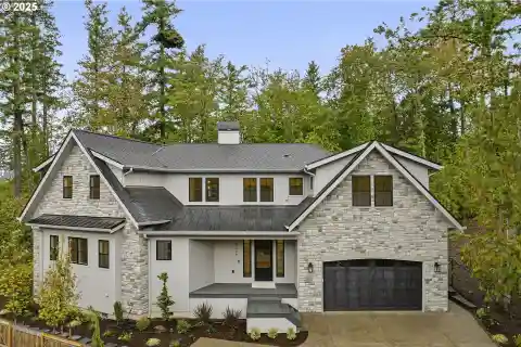 Stunning West Haven Home with Luxurious Finishes