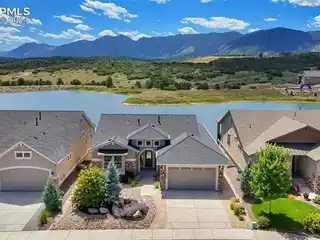 Forest Lakes Home on a Premier Lot