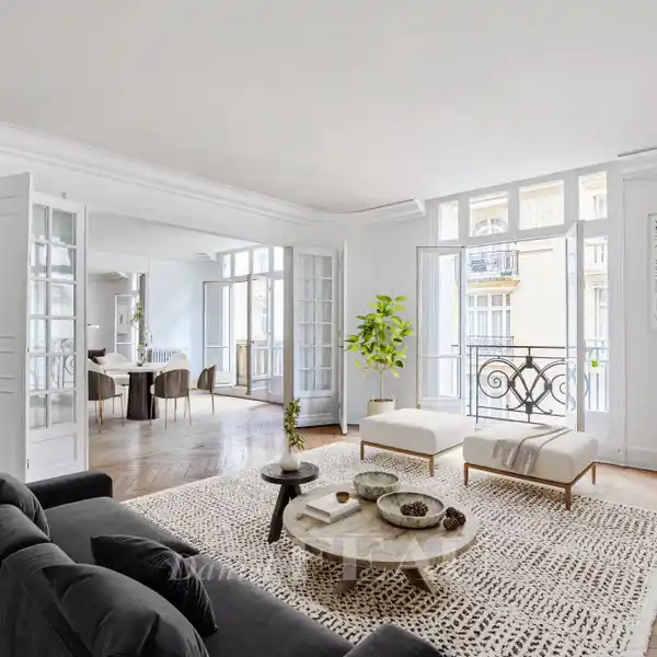 GORGEOUS APARTMENT IN AN IDEAL SETTING