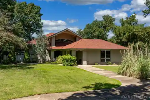 Gorgeous Lakefront Home with Dock