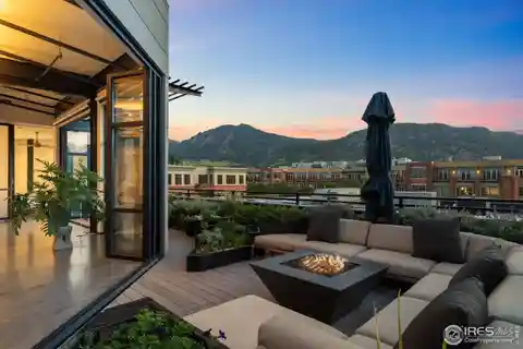 Luxury Living in Downtown Boulder: a Modern Loft with Iconic Views and Unmatched Elegance