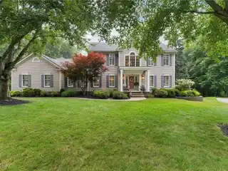 Simply Stunning Bridgewater Place Colonial