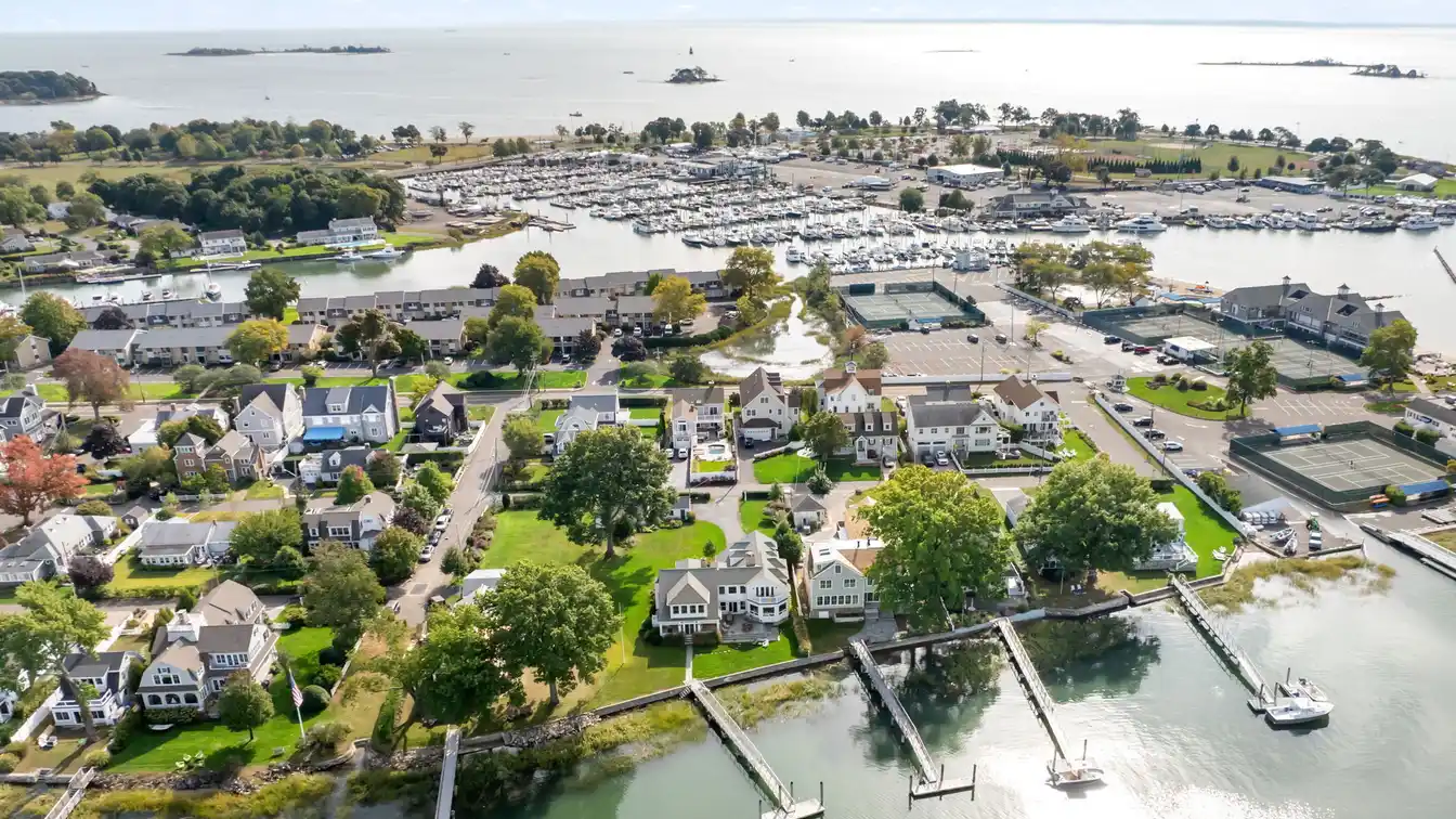Waterfront Gem on Gregory Point