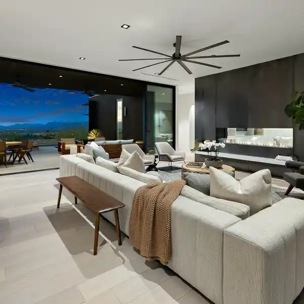ARCHITECTURAL GEM IN DESERT PALISADES
