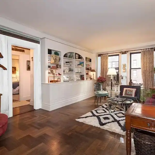 CHARMING AND SPACIOUS HOME IN A BOUTIQUE PRE-WAR CO-OP