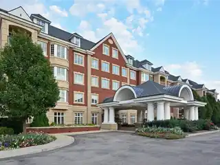 Luxury Living at Chapel Pointe