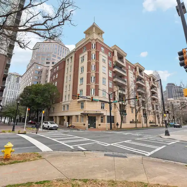 BEAUTIFULLY UPDATED PENTHOUSE