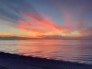 Tastefully Updated Condo in the Ultimar