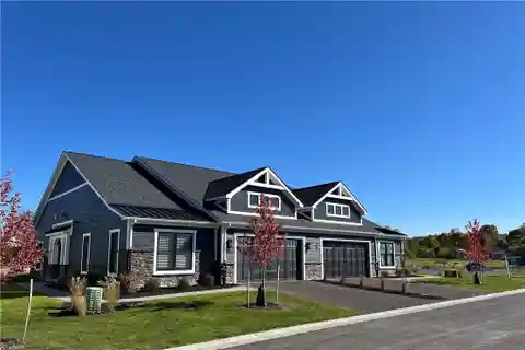 Lake Life Meets Luxury