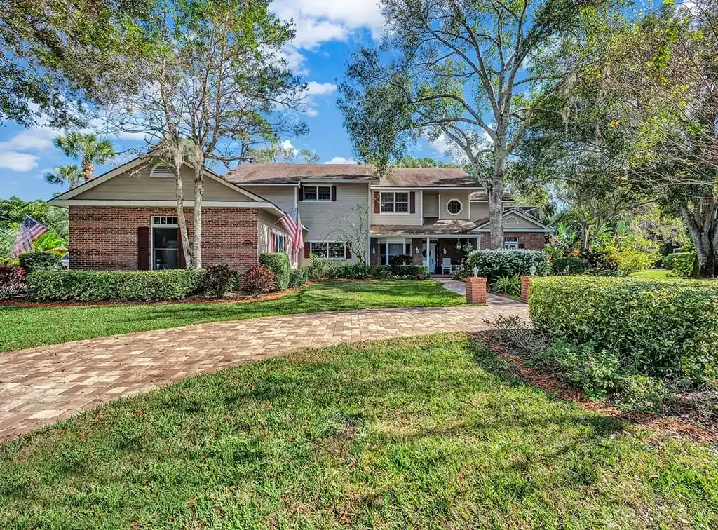 Charming Estate Minutes from Beaches