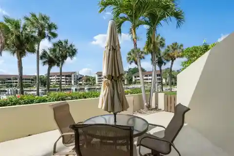Rare Townhome in Old Port Cove