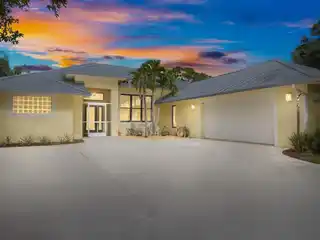 Great Custom Home with Full Guest House