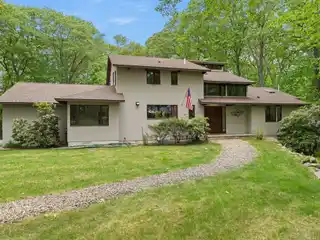 Dramatic Mid-century Modern Home