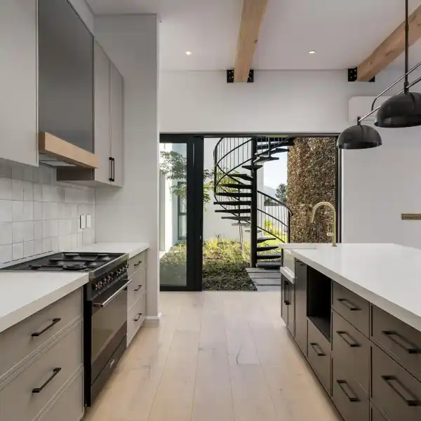 MOUNTAIN-VIEW RETREAT WITH LOFT SPACE