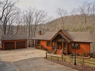 Elegant North Georgia Retreat with Scenic Backdrop