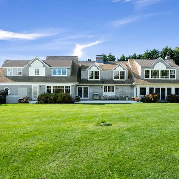 SIX BEDROOM HAMPTONS SUMMER RENTAL