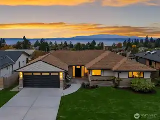 Mid-Century Gem with Panoramic Puget Sound Views