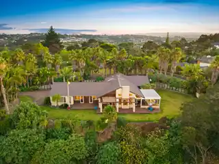 Country Charm with Urban Convenience