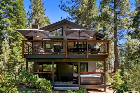 Fully Remodeled Home on the Mountain Golf Course