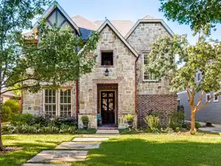 Beautiful Vickery Place Home