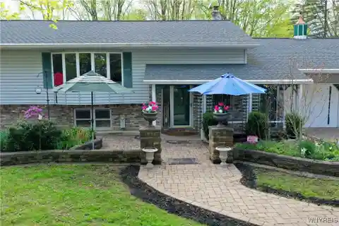 Secluded 115-acre Estate
