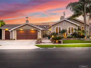 Exquisite Pool Home