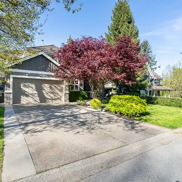 RENOVATED LUXURY HOME WITH OUTDOOR OASIS