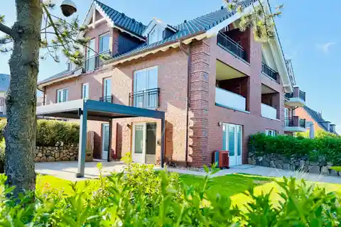 Elegant Residence with Lovely Garden