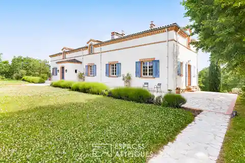 Elegant Mid-19th-Century Manor House