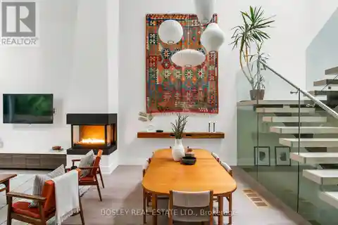 Striking Modern Residence