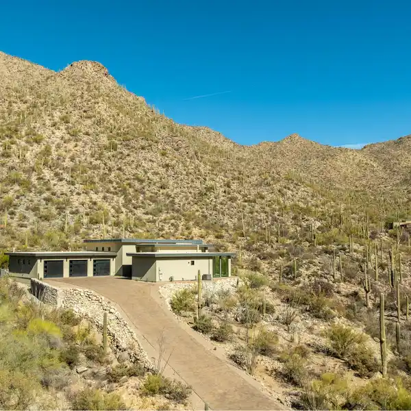 NEWLY COMPLETED CONTEMPORARY HOME