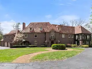 Historic Home in Coveted Carswold