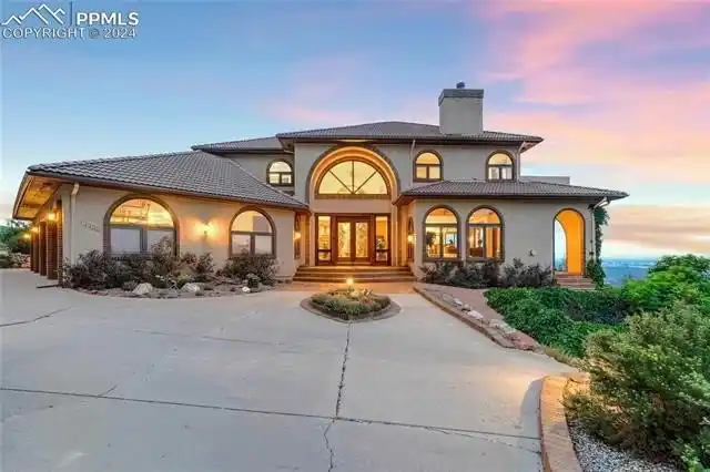 The Estate in the Sky at Cedar Heights