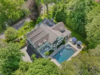Modern Luxury with Timeless Elegance