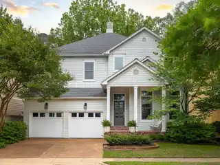 Impeccable Harbor Town Home with Park Views