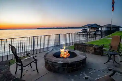 A Lakefront Lifestyle Investment