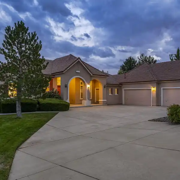 ELEGANT SINGLE-STORY HOME IN THE SOUTHWEST RENO FOOTHILLS