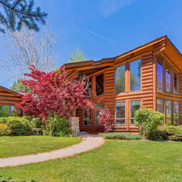 TIMELESS COUNTRY HOME