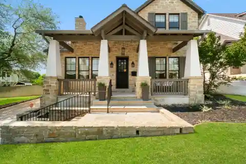 Sophisticated Alamo Heights Residence