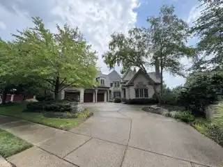 Serene Sanctuary in Oxbow Estates