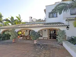 Elegant Mediterranean Style Villa