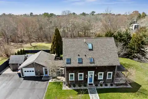 Architecturally-Inspired Farmhouse