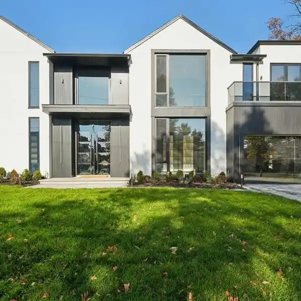 NEWLY CONSTRUCTED LUXURY SMART HOME