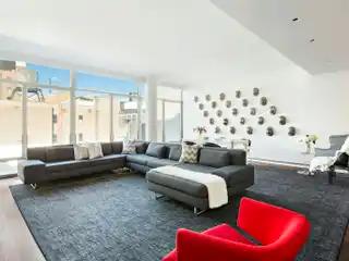 Understated Contemporary Living in West Chelsea