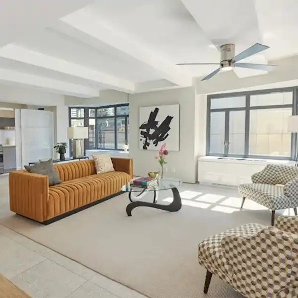 REMARKABLE RESIDENCE IN THE HEART OF MIDTOWN MANHATTAN