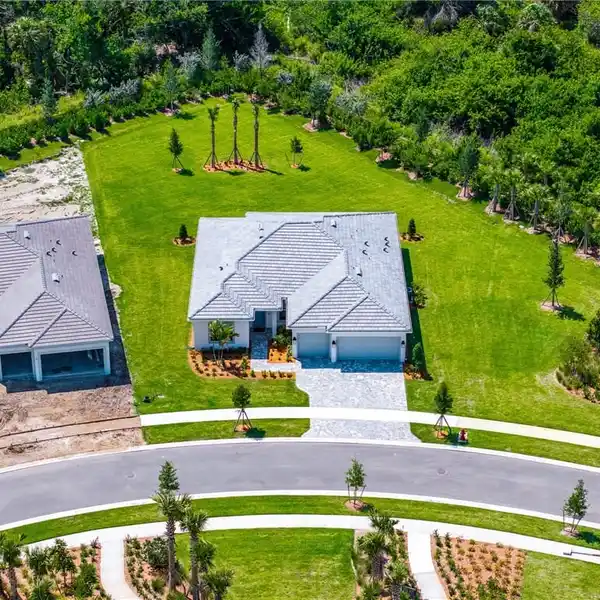 NEW HOME IN PREMIER DIVOSTA COMMTY