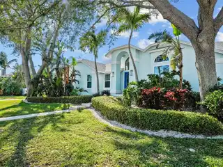 Exquisite Tropical Paradise in Tierra Verde