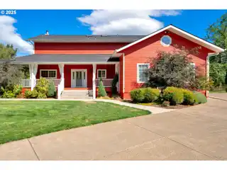 Riverfront Retreat with Expansive Custom Shop