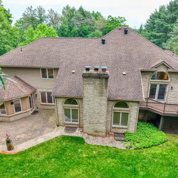 STUNNING PINE CREEK HOME WITH UNIQUE AMENITIES
