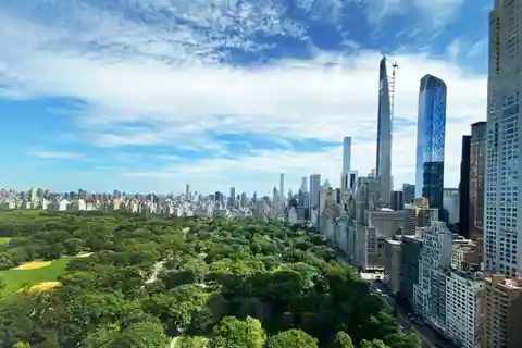 High-Floor Park-View Rental
